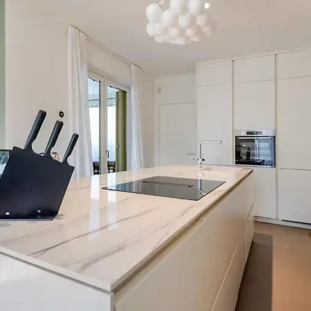 Jade - 4 Bdr And Swimming Pool - Dei Marmi * Форте-деи-Марми